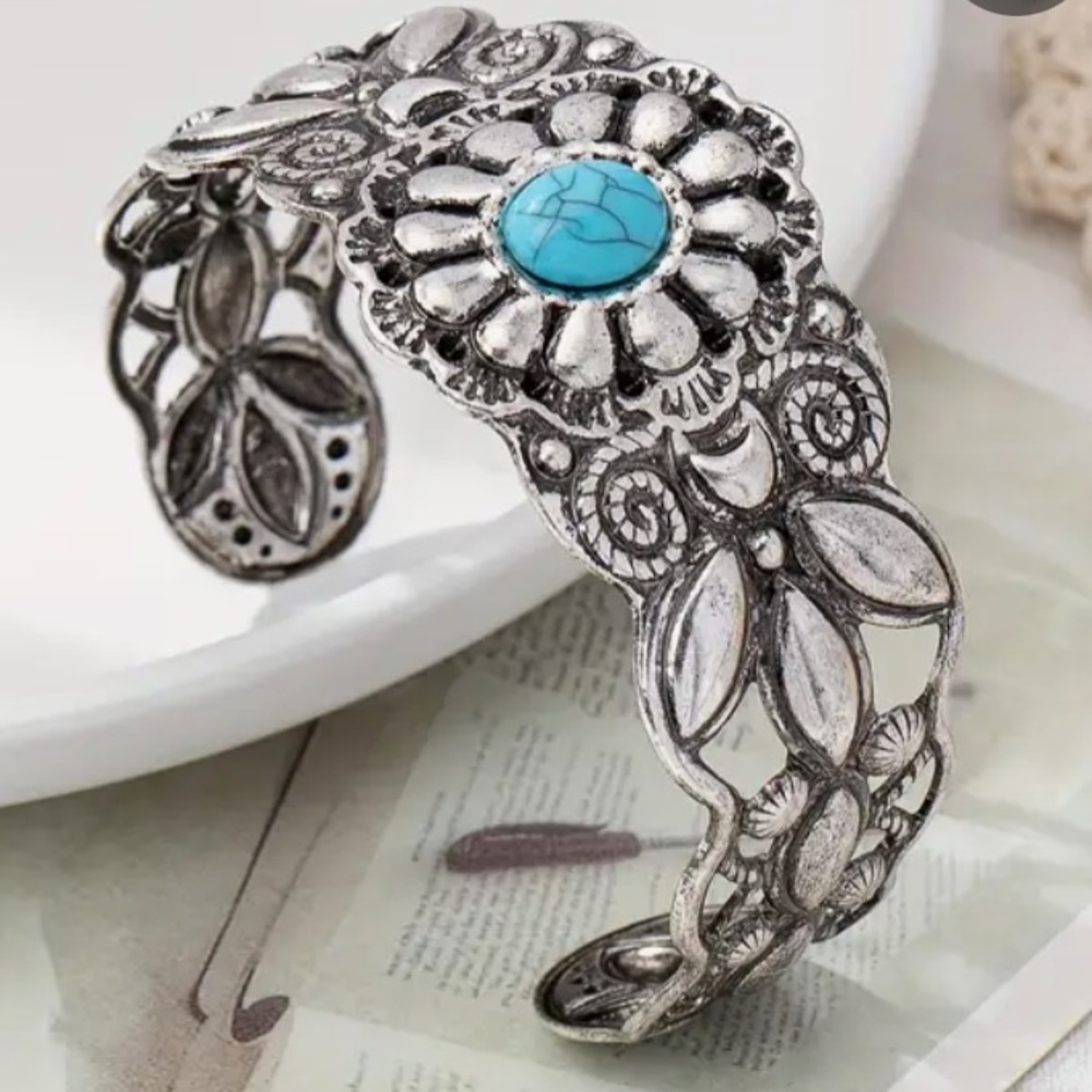 TURQUOISE Chic Embossed Boho Open Silver Wide Cuff Bracelet NIB